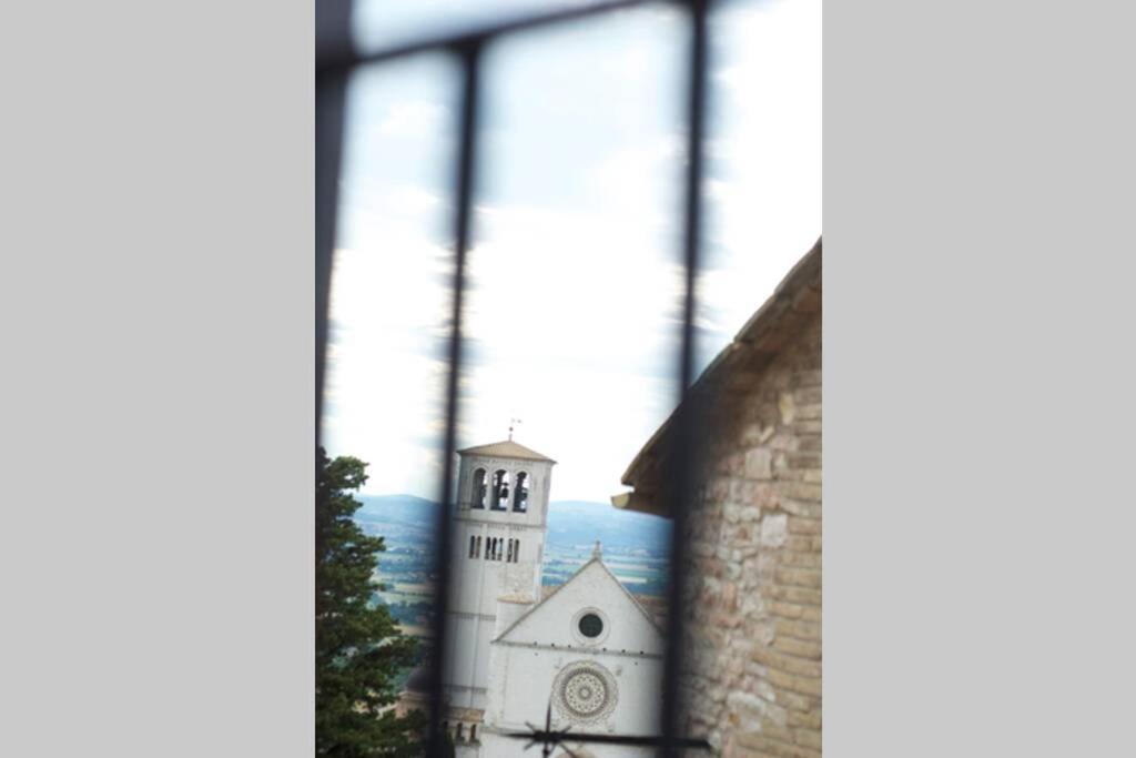 Francesco House Family Lägenhet Assisi Exteriör bild